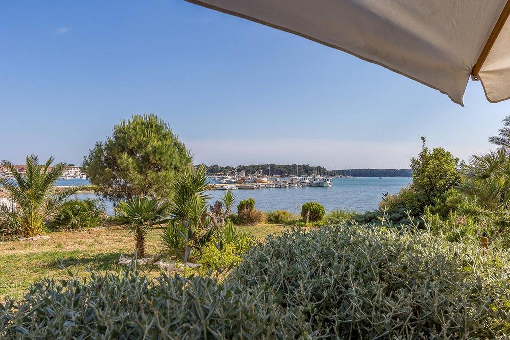 Apartments Villa Ana Medulin Exterior photo